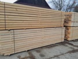 Abete rosso Legname segato su pallet |  Legno tenero | Legname | Tarquinio Rizzi s.r.o.