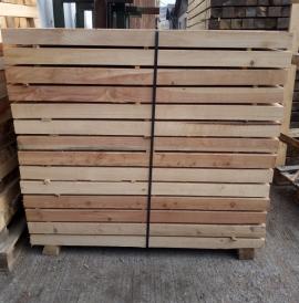Legname segato su pallet