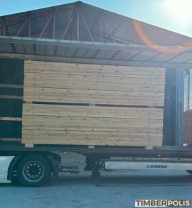 Pino Legname segato su pallet | Legno tenero | Legname | Tarquinio Rizzi s.r.o.