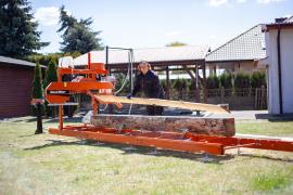 Wood-Mizer představuje dálkový ovládací panel pro pásové pily LT15 a LT20