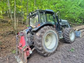 Trattore forestale VALTRA T193 |  Attrezzi per lavorare il legno | Macchinari per la lavorazione del legno | KOMITrade s.r.o.
