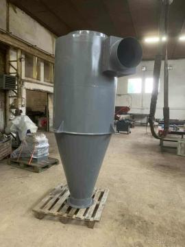 Dispositivo di aspirazione Cyklonový odlučovač pílin  |  Essiccatoi, aria condizionata | Macchinari per la lavorazione del legno | Juraj polovka šneky výroba 